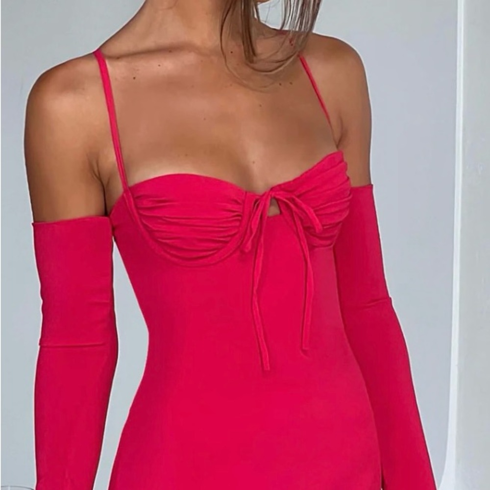 Strapless Pink Bodycon Dress with Detachable Sleeves